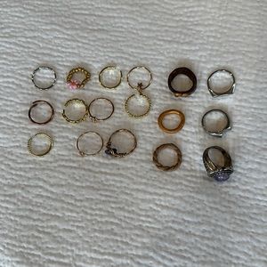set of 19 rings